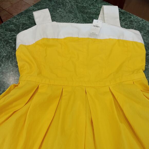 Gap Women's Sleeveless Knee Dress, Size 6, 100% Cotton Yellow And White Pockets - Picture 5 of 12